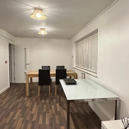 Bright, Warm & Cozy House In Harpurhey Apartment Manchester Exterior photo