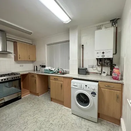 Bright, Warm & Cozy House In Harpurhey Apartment Manchester Exterior photo